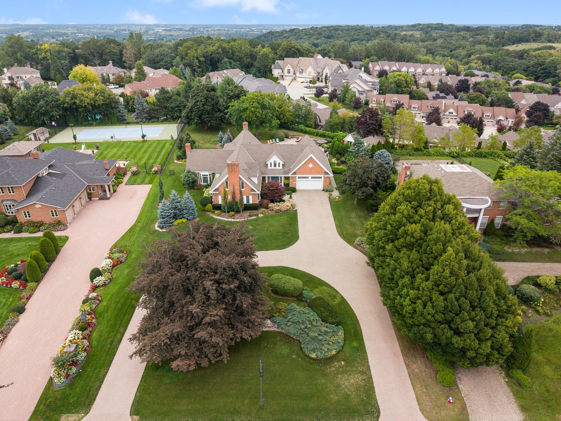 Aerial view of the front circular driveway