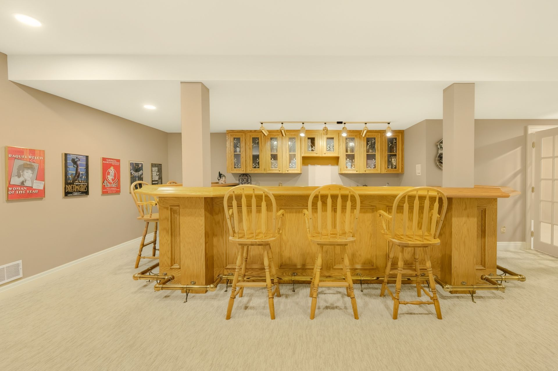 Lower level wet bar